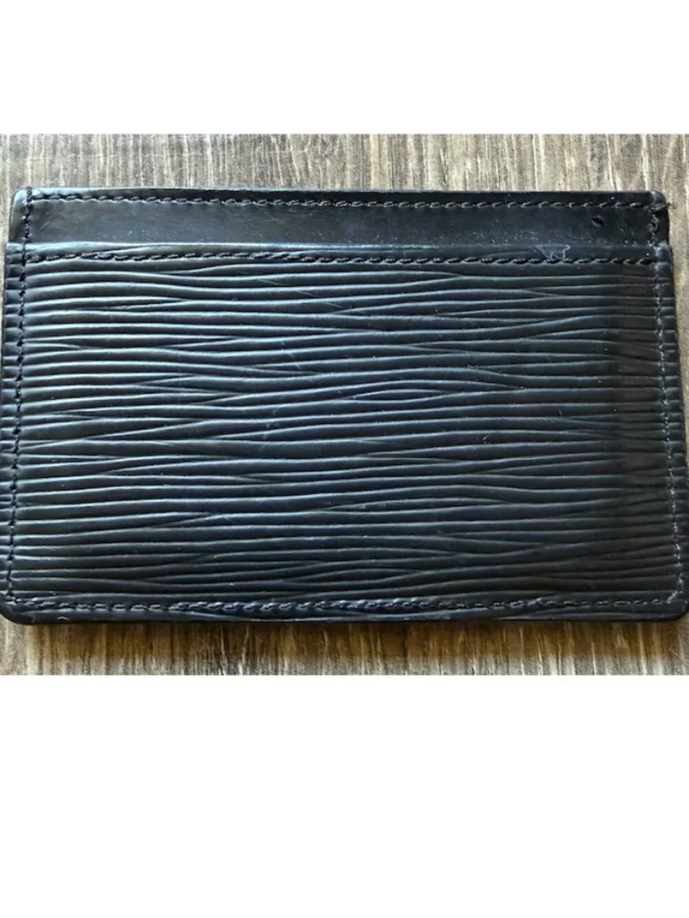 Louis Vuitton Black Epi Leather Card Holder – Men’s